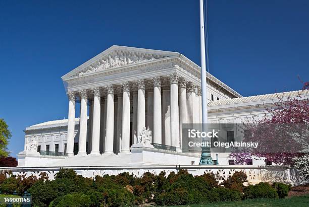 Foto de Nós Supremo Tribunal Em Washington Dc Céu Azul e mais fotos de stock de Arquitetura - Arquitetura, As Américas, Azul