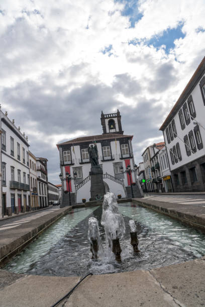 istock Ponta Delgada City Hall, fountain in front view 1490048582