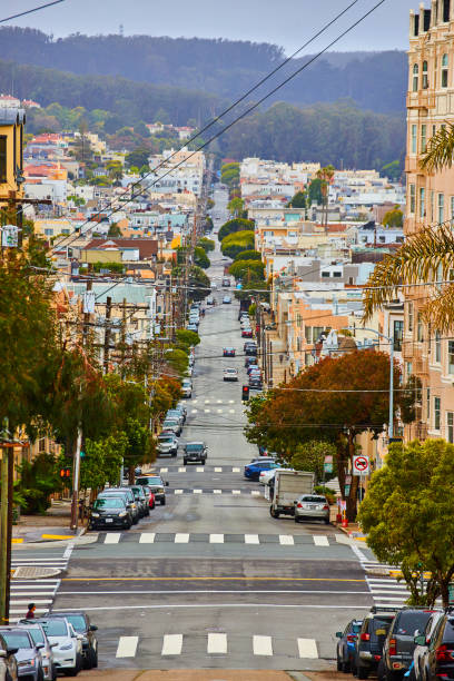 istock Colorful architecture downtown San Francisco on steep roads 1490084096