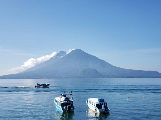 istock Peaceful life at the lake 1490088285