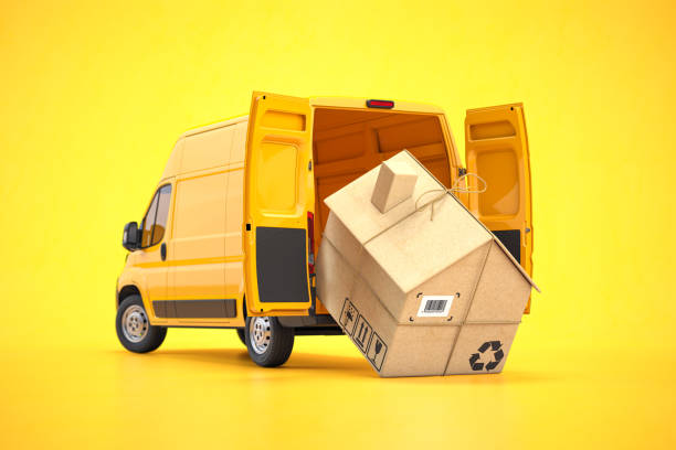 concetto di casa in movimento. furgone di consegna e scatola di cartone n forma di casa su sfondo giallo. - moving van relocation truck box foto e immagini stock