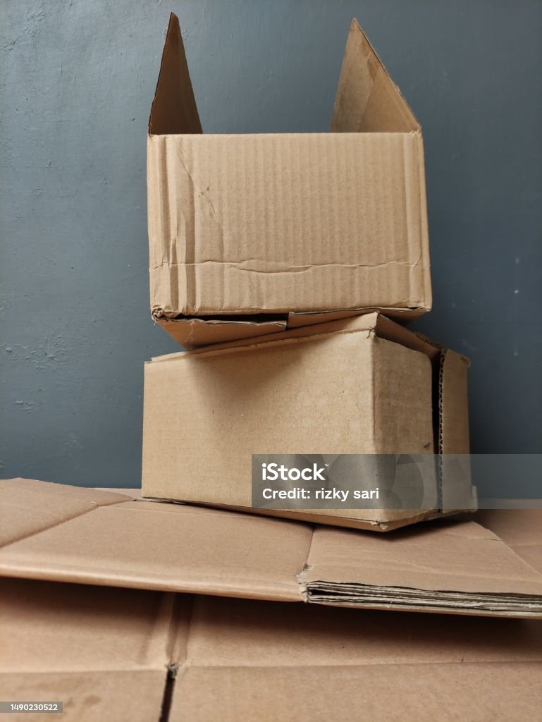 Box Cardboard Goodwill Recycling Used Cardboard Boxes Into Boxes Ready For Use Stock Photo ...
