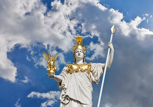 The Athena Fountain (Pallas-Athene-Brunnen) in front of the Parliament was erected between 1893 and 1902 by Carl Kundmann, Josef Tautenhayn and Hugo Haerdtl.