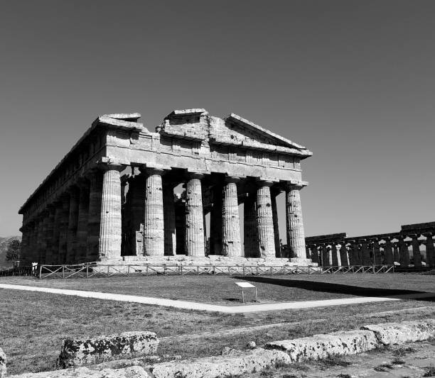 italia : veduta del tempio di poseidone o nettuno,a paestum,9 maggio 2023. - temple of neptune foto e immagini stock