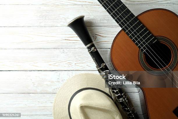 Mulher da música country imagem de stock. Imagem de guitarra - 9587581