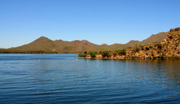 istock Autumn at Saguaro lake in Arizona 1490335731