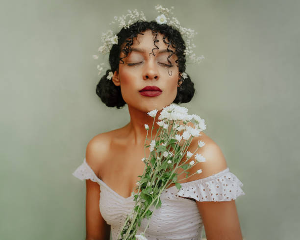 istock Flower Woman 1490339702
