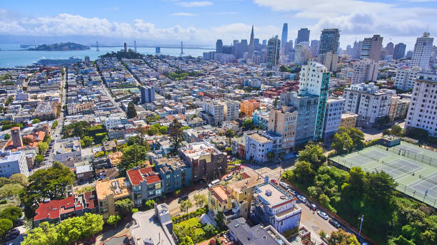istock Downtown skyline from above in San Francisco 1490381973