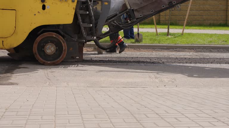 Removal of the top layer of the road surface Machine removes top layer