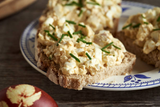 istock Slices of bread with a spread made of leftover Easter eggs 1490441638