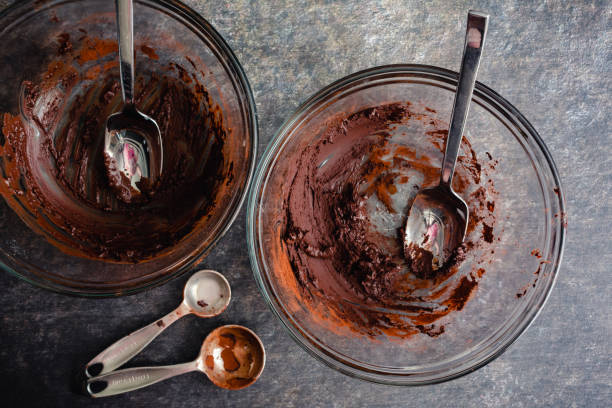 istock Glass Mixing Bowls Used to Make Cocoa Paste 1490470296