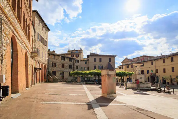 Castelnuovo Berardenga town sqaure in Tuscany, italy