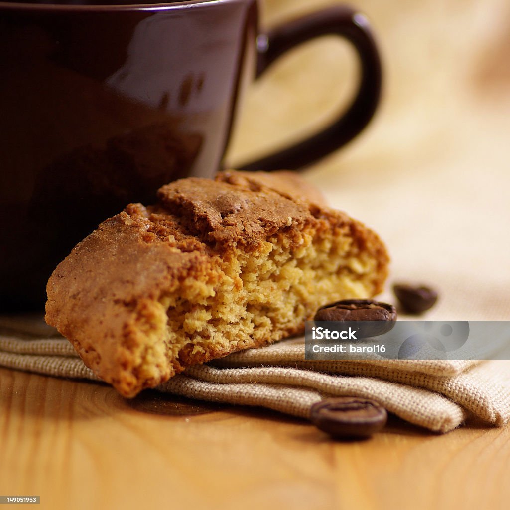 Cantuccini und Kaffee - Lizenzfrei Biscotti Stock-Foto