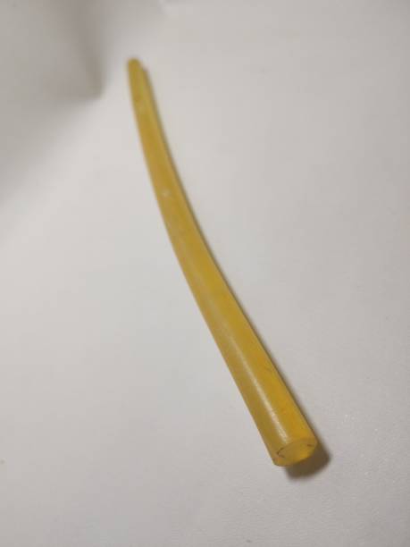 istock yellow jumbo glue electric 1490527741