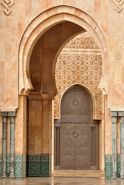 mezquita de hassan ii en casablanca - casablanca moroccan culture style islam fotografías e imágenes de stock