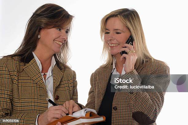 Mujer De Negocios Hablando Foto de stock y más banco de imágenes de Adulto - Adulto, Conferencia telefonica, Correspondencia