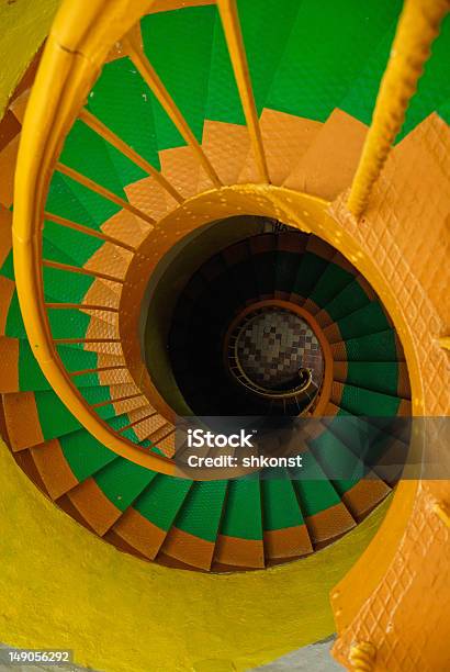 Escalera De Caracol En El Faro Foto de stock y más banco de imágenes de Escalera de caracol - Escalera de caracol, Colorido, Abstracto