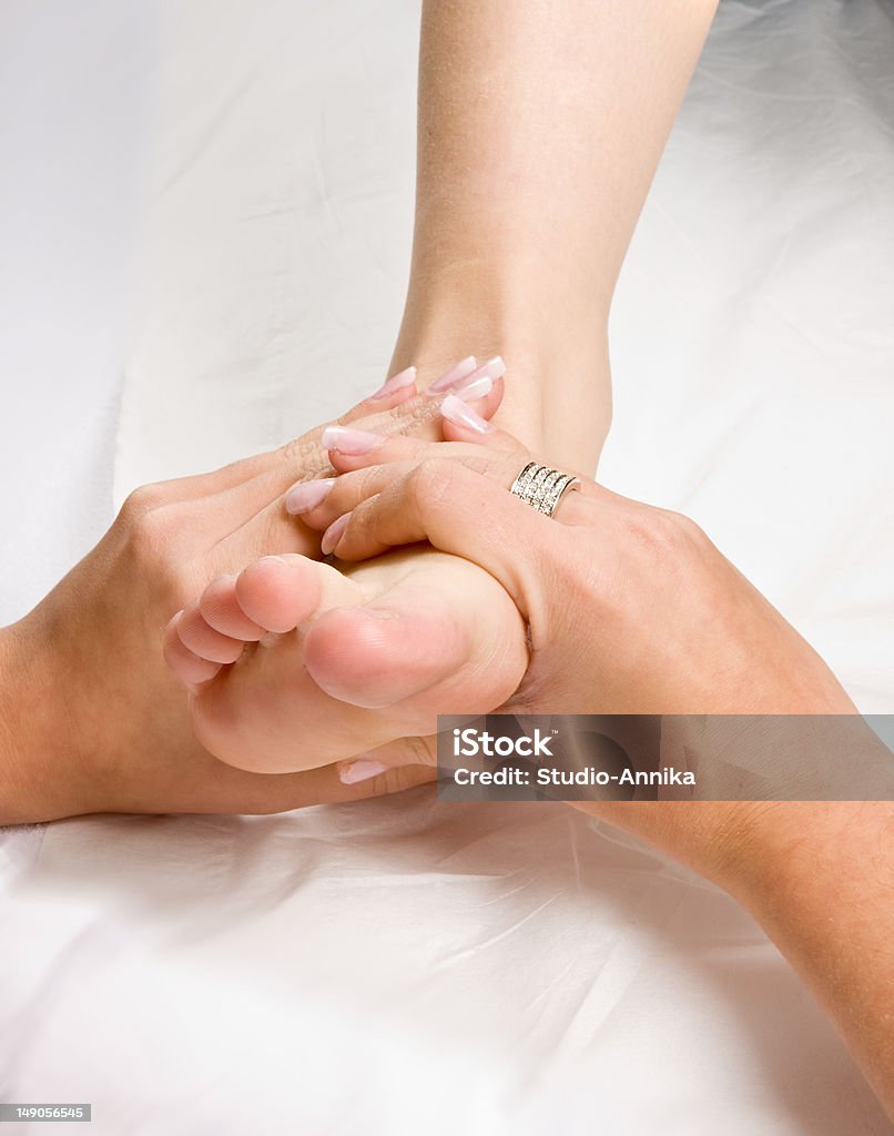 Massagem nos pés - Foto de stock de Adulto royalty-free