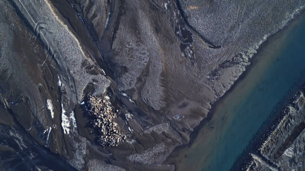 istock Spectacular land in iceland countryside 1490566138