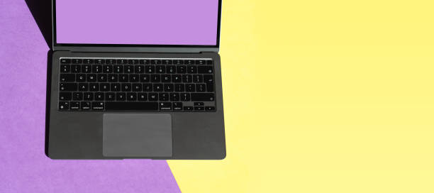 istock laptop mockup, wide background 1490588998
