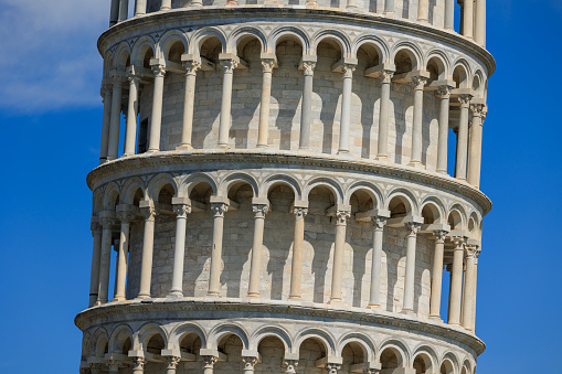 Pisa Leaning tower and Cathedra, and tourists l in Italy in summertime