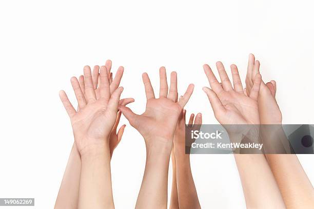 Los Estudiantes Manos Esperando Atención Foto de stock y más banco de imágenes de Acuerdo - Acuerdo, Alzar los brazos, Articulación humana