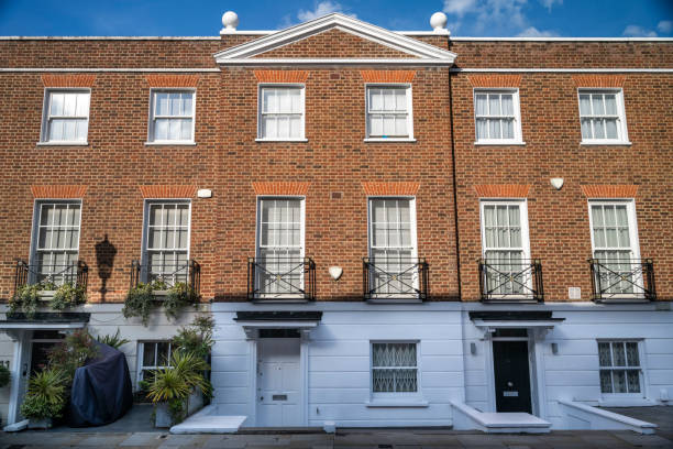 istock Beautiful residential building in London 1490623485