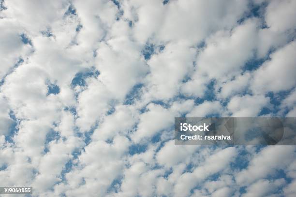 Cielo Sgombro - Fotografie stock e altre immagini di Altocumulo - Altocumulo, Astratto, Bianco