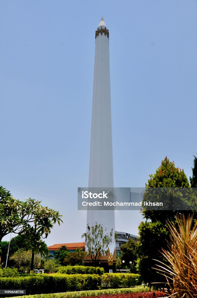 Tugu Pahlawan Stock Photo - Download Image Now - Architectural Column