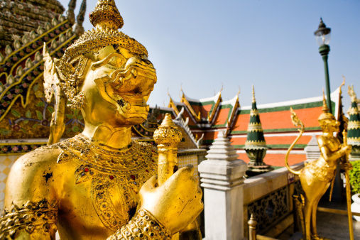 Wat Phra Kaew -Thai gaurdian statue grand palace