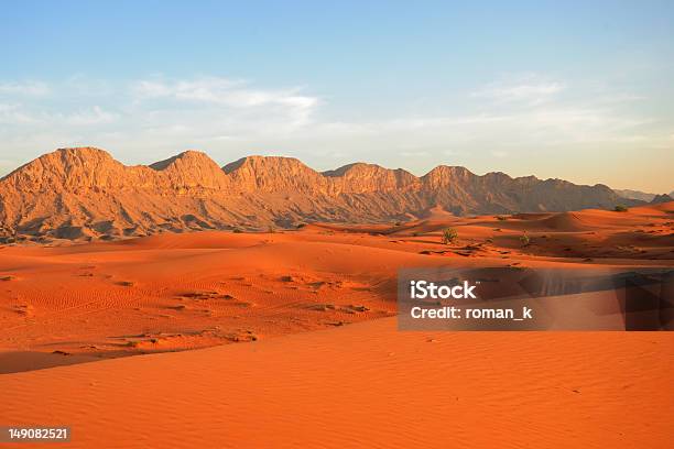 Pôr Do Sol No Deserto - Fotografias de stock e mais imagens de Amarelo - Amarelo, Ao Ar Livre, Areia