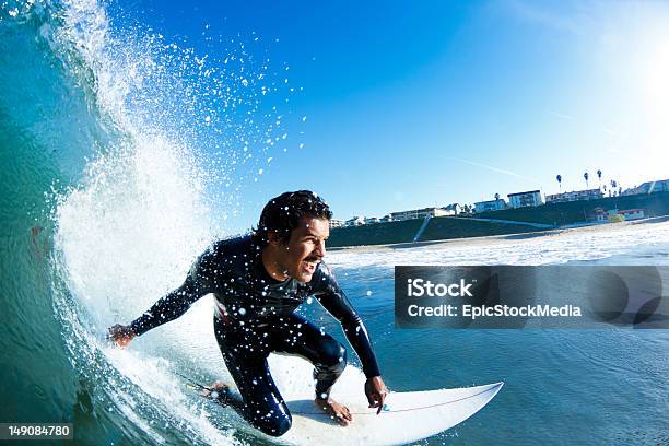 Photo libre de droit de Surfeur banque d'images et plus d'images libres de droit de Surf - Surf, Hommes, Vague déferlante