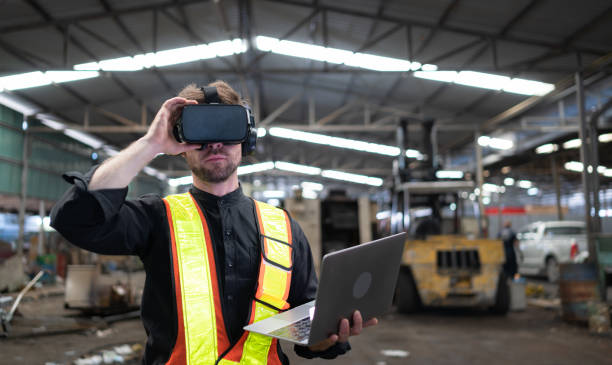 istock Engineer and mechanical system placement in the old mechanical factory by using a virtual reality simulator design to achieve the most efficient and accurate. 1490850475