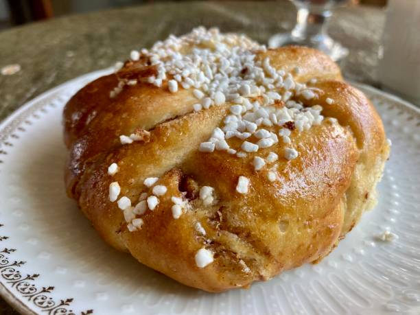 istock Sweden - food - Kanelbullar ( pastry with cinnamon) 1490863284