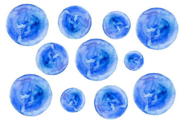 ilustrações, clipart, desenhos animados e ícones de círculos azuis de diferentes tamanhos em um fundo branco. - white background water studio shot textured