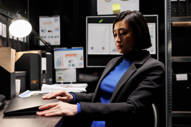 istock Accountancy employee clocking out 1490906687
