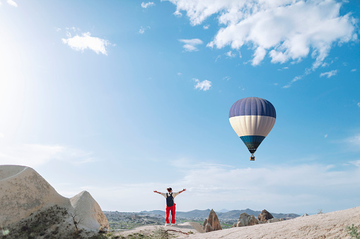 Hot air balloon safari flight at the time of Great Migration in the magnificent setting of the Great Rift Valley in Kenya