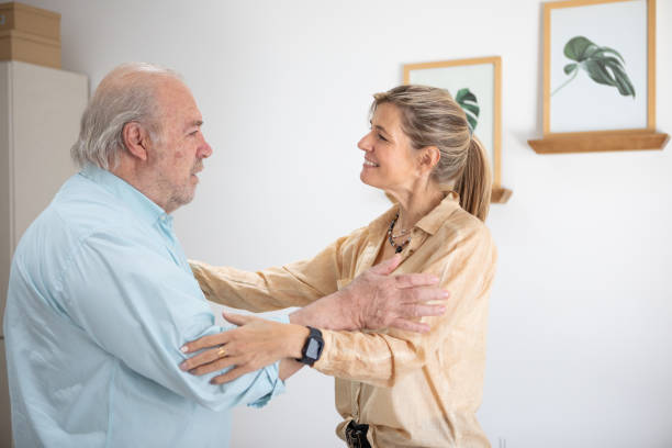 istock Senior man and mental health proffesional 1491095584