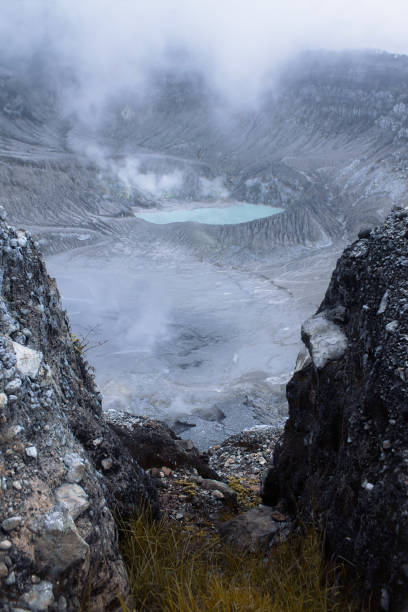 istock Tangkuban parahu mountain 1491103329