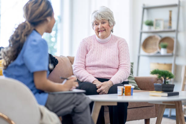 istock Senior Home Care Appointment 1491105350