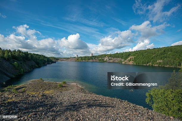 Lago Artificiale Headframe Causata Da Estrazione - Fotografie stock e altre immagini di Acqua - Acqua, Ambientazione esterna, Blu