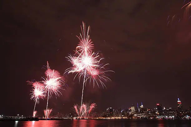 Photo of Macys Fireworks on 4th July taken from Maxwell Place Park