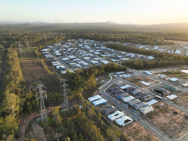 istock Australian suburb with bush and powerlines 1491196463