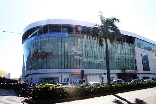 Ágora Mall is a Light-filled shopping center with chain retailers & indie boutiques, plus a cineplex & supermarket.