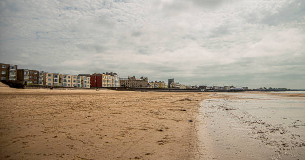 istock Center town in Burnham on sea.View from the beach. 1491366769