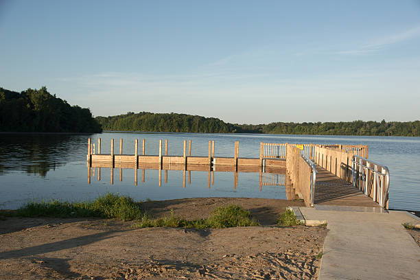 istock Sleepy Hollow state park lake vacation 149137580