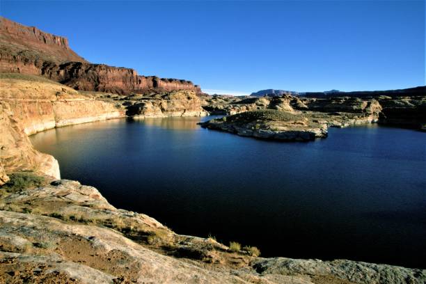 istock Sandstone and Lake Powell 1491403235