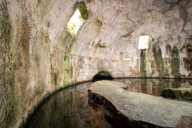 istock Mercury temple in baths of Baia 1491423187