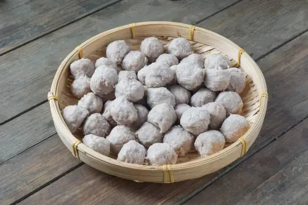 Pentol or meatballs or Pentol Bakso is an Indonesian food made from beef. Best eaten hot or can also be eaten with soup.