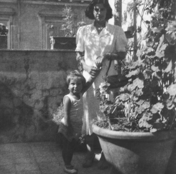 istock Family in 1952. 1491436564